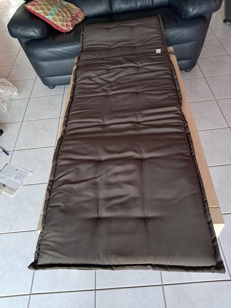 ligbedkussen bruin nieuw  190 x 63 cm, Tuin en Terras, Ophalen of Verzenden, Nieuw