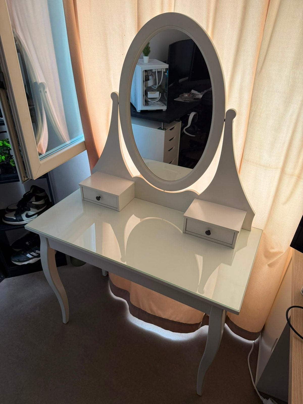 Hemnes make up tafel, Huis en Inrichting, Ophalen, Zo goed als nieuw