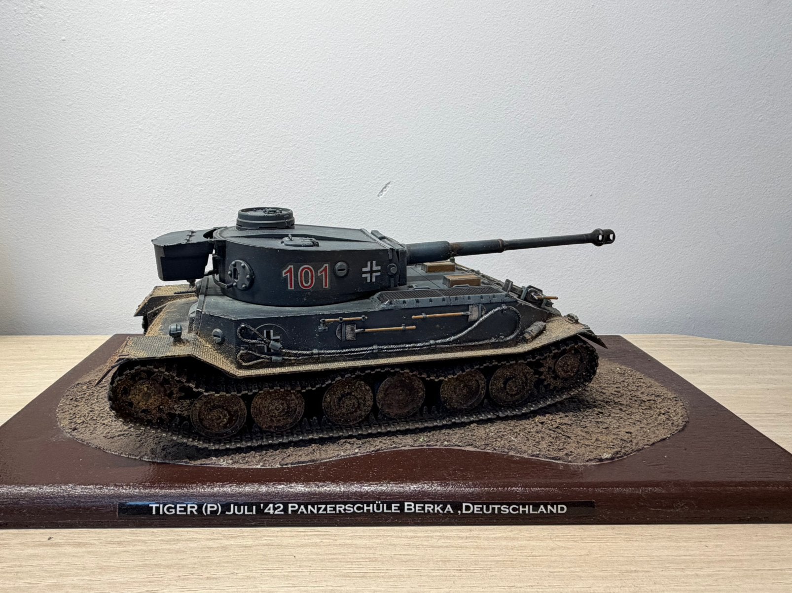 Tiger (P) schaalmodel – Panzer prototype 1942 – met diorama, Ophalen, Zo goed als nieuw