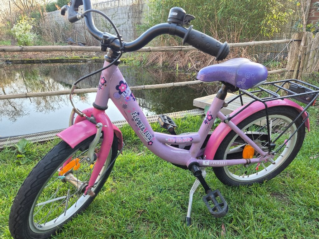 Meisjesfiets 5jaar, Ophalen, Terugtraprem