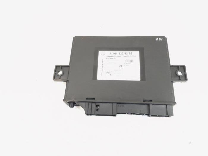 Module véhicule sans clés d'un Mercedes ML-Klasse, 3 mois de garantie, Utilisé, -, -