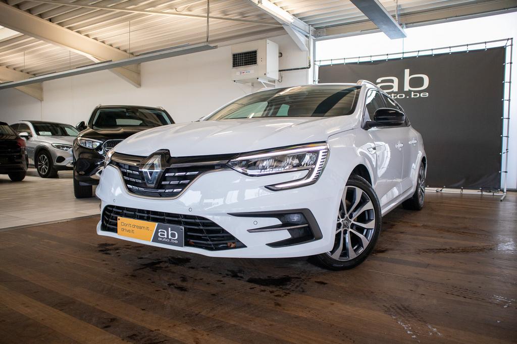 Renault Megane E-Tech PHEV, SW, CAMERA, KEYLESS, LED, AIRCO, 4 deurs, 159 pk, 0 kg, Wit