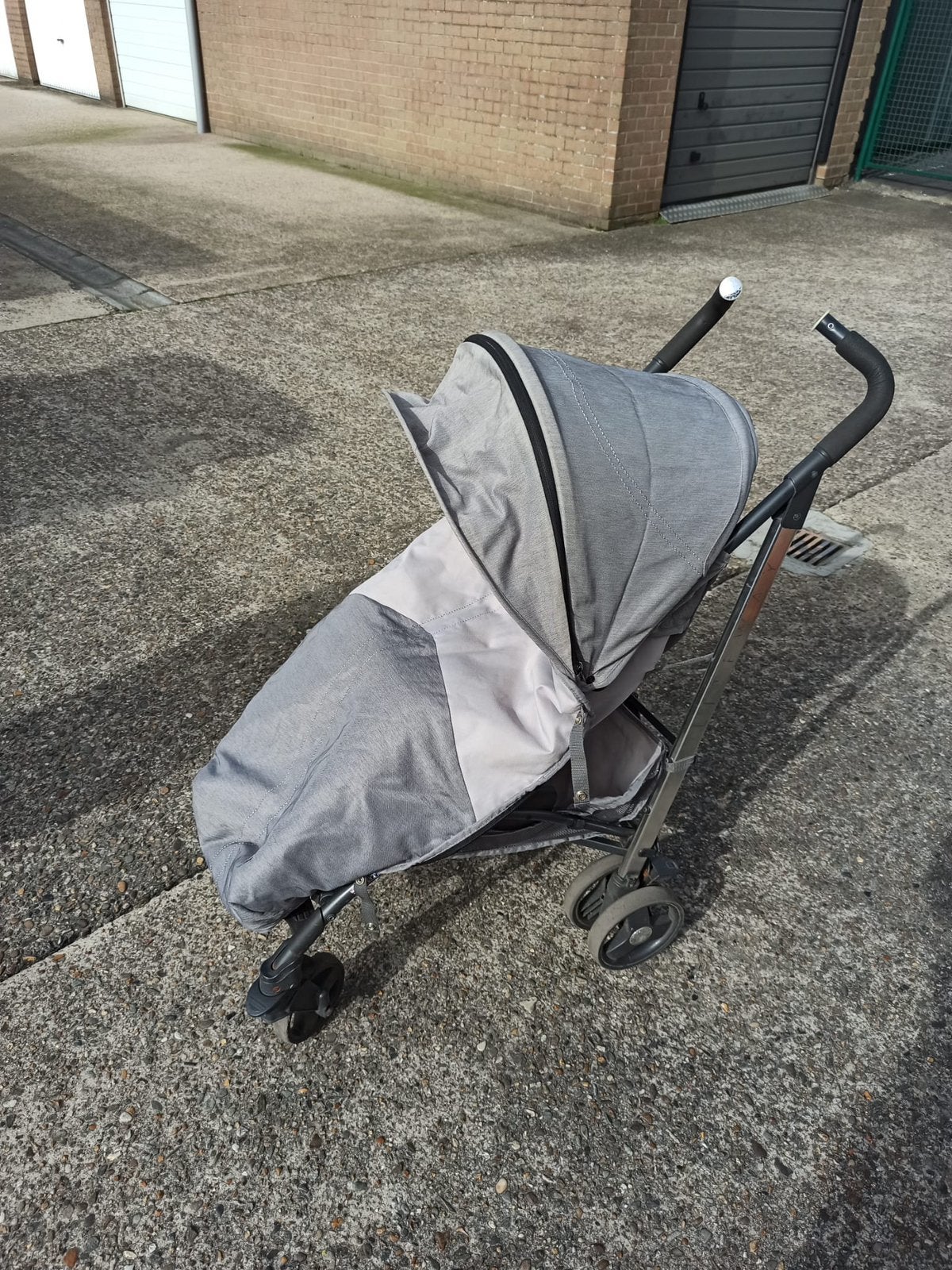 Kinderbuggy, Ophalen, Zo goed als nieuw