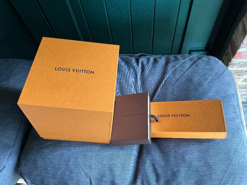 Louis Vuitton lege doosjes, Handtassen en Accessoires, Portemonnees, Ophalen