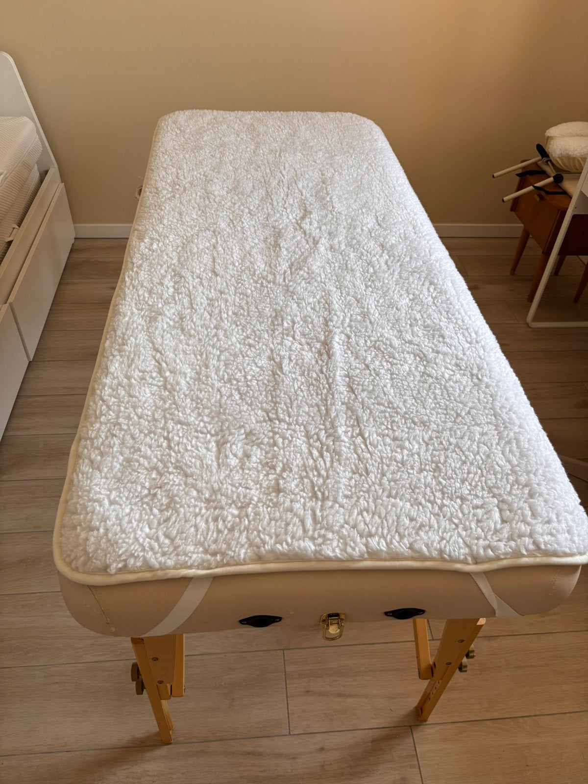 massagetafel / behandeltafel, inklapbaar + extra zachte hoes, Enlèvement ou Envoi, Comme neuf, Table de massage
