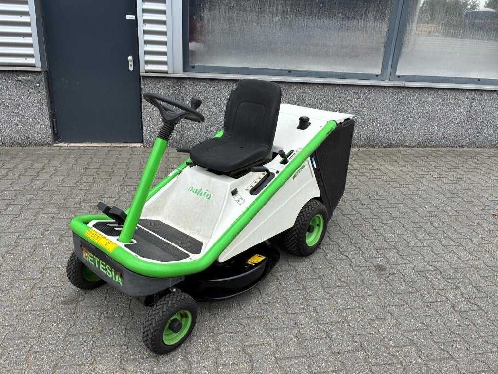 Etesia Bahia MKHE zitmaaier met opvang, Enlèvement, Utilisé