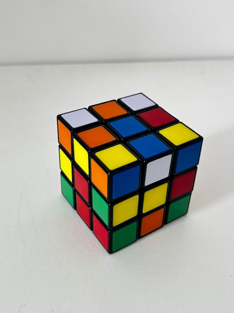 Rubik kubus, rubik's cube 3 x 3, origineel!, Hobby en Vrije tijd, Denksport en Puzzels, Ophalen of Verzenden, Zo goed als nieuw