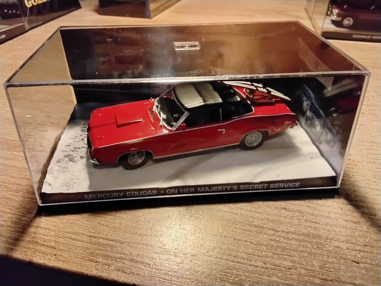 James Bond - Mercury Cougar, Hobby en Vrije tijd, Modelauto's | 1:43, Ophalen of Verzenden