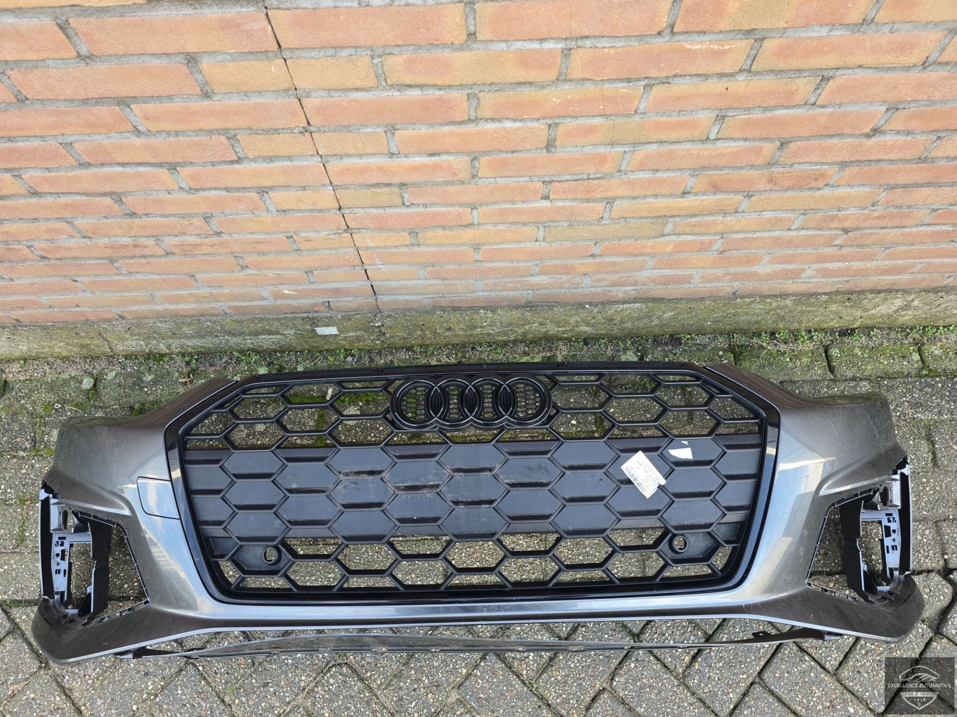 Pare-chocs avant Audi A5 8W B9 Facelift S-Line 4xPDC d'origi, Autos : Pièces & Accessoires, Pare-chocs, AUDI AG, Auto-Union-Strasse 1
85045  Ingolstadt, DE
