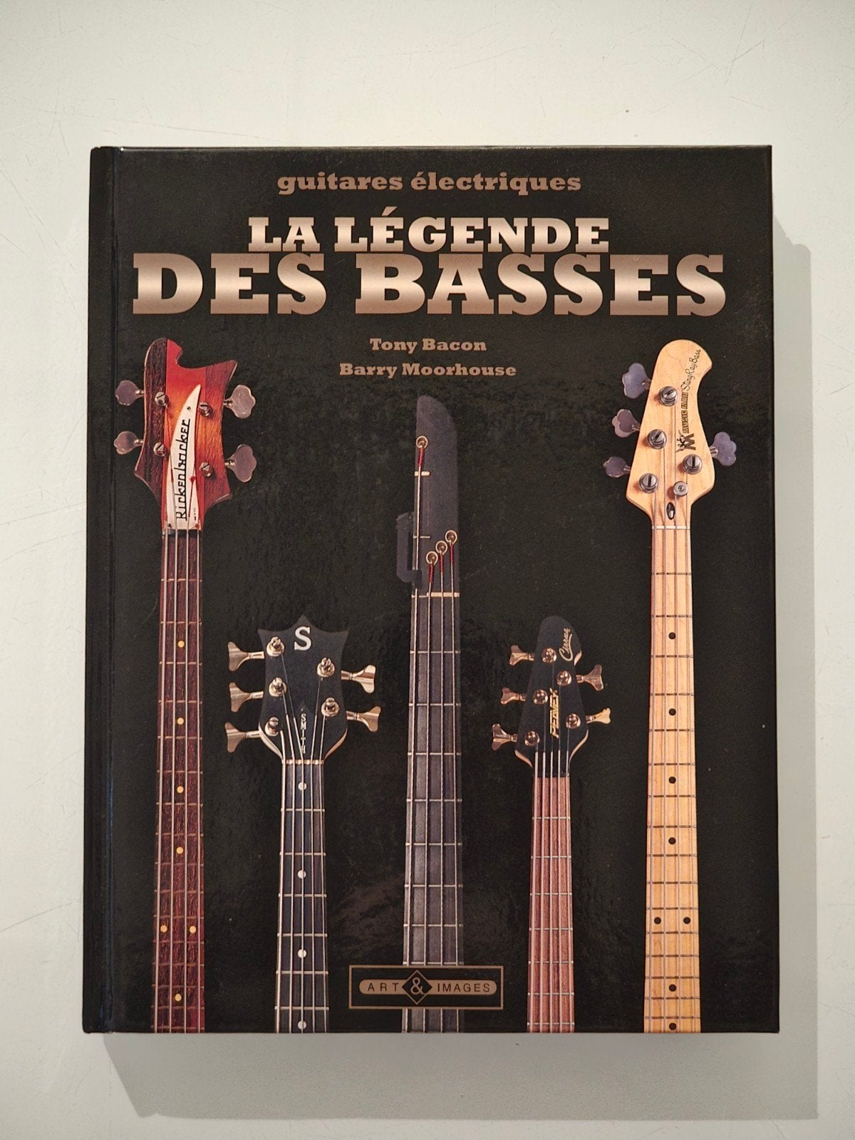 La Légende des basses - Guitares électriques # livre RARE !, Boeken, Muziek, Algemeen, Ophalen of Verzenden