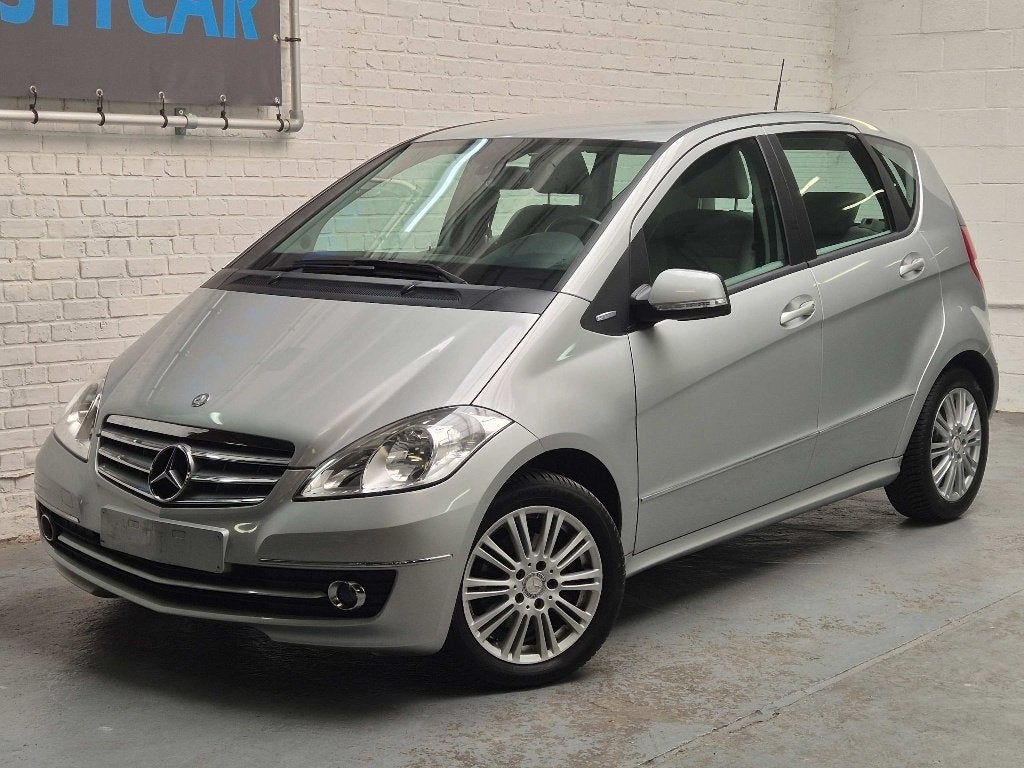 Mercedes A180 ess. euro 5 - 2011 - Excellent état - Garantie, Autos, Achat, Entreprise, Garantie prolongée, Boîte manuelle