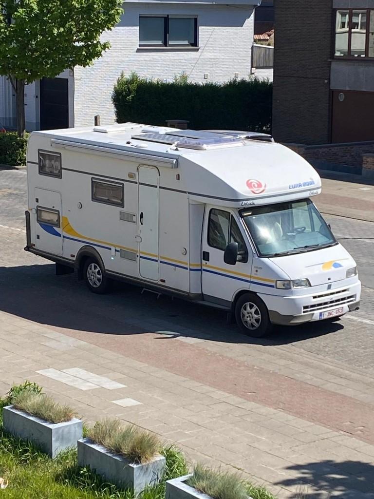 Euramobil Ushuaia Fiat Ducato 2.8 Alko Camper, Siège de train, Jusqu'à 4, Toilette à cassette, Boîte manuelle