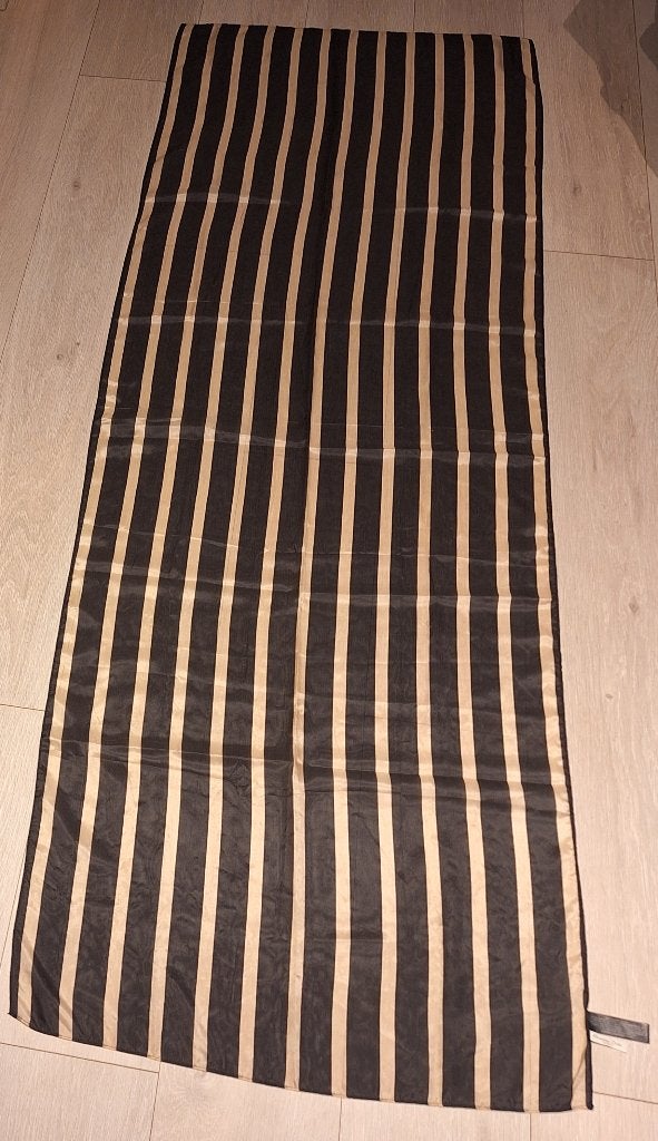 Zijden sjaal, merk Massimo Dutti, Kleding | Dames, Mutsen, Sjaals en Handschoenen, Massimo Dutti, Ophalen of Verzenden, Zo goed als nieuw