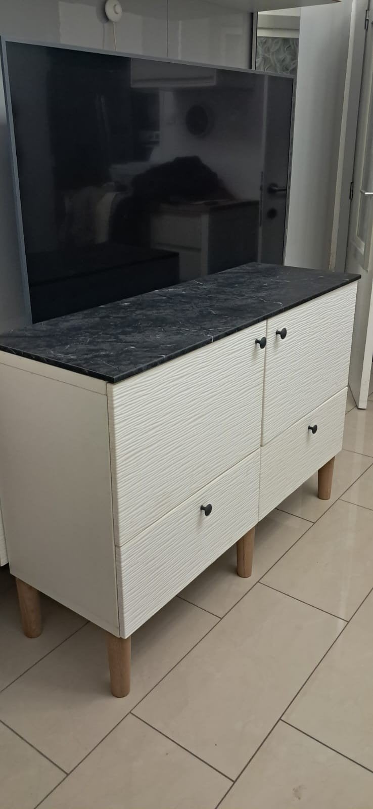 Buffet Besta haut, Maison & Meubles, 25 à 50 cm, Comme neuf, 100 à 150 cm, Enlèvement