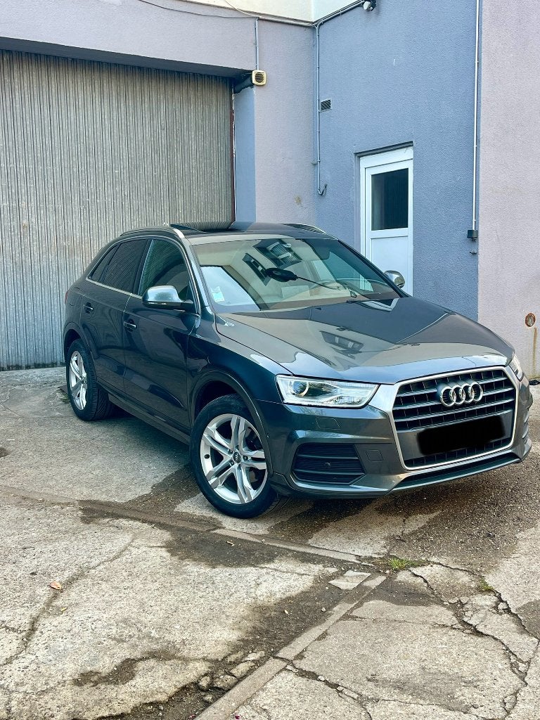 Audi Q3 2.0 TDI 150 Edition sport / Toit pano, Cuir, Argent ou Gris, Boîte manuelle, Entretenue par le concessionnaire