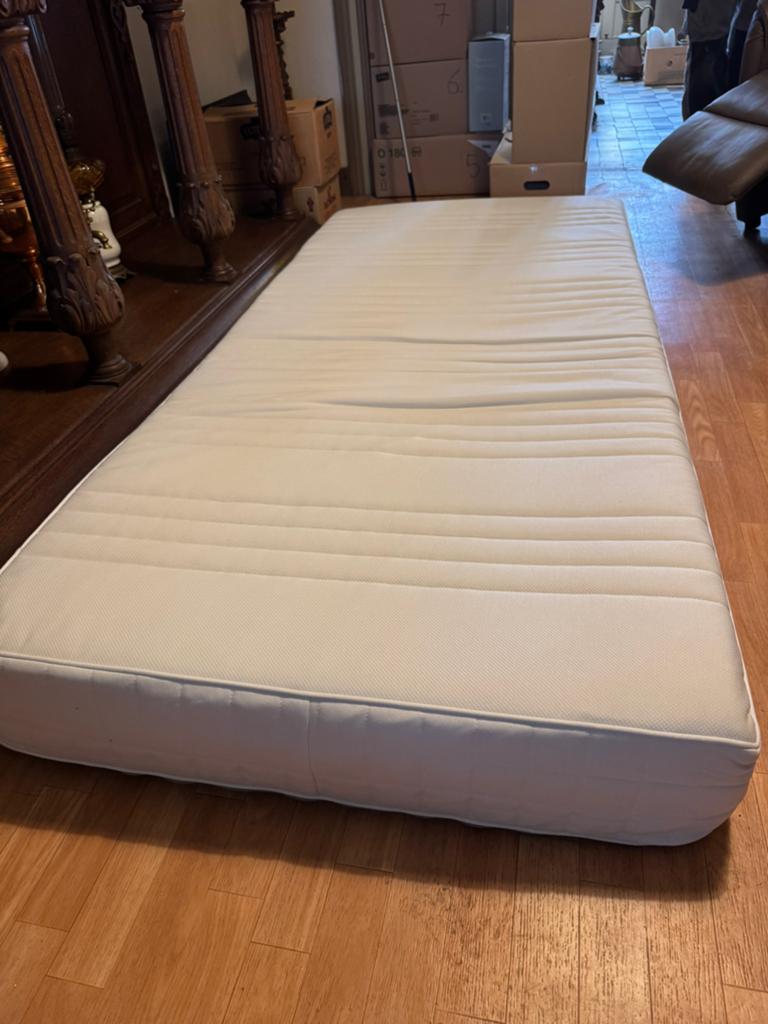 1 pers. Matras, Huis en Inrichting, Slaapkamer | Matrassen en Bedbodems, Ophalen, Zo goed als nieuw, 200 cm, Matras
