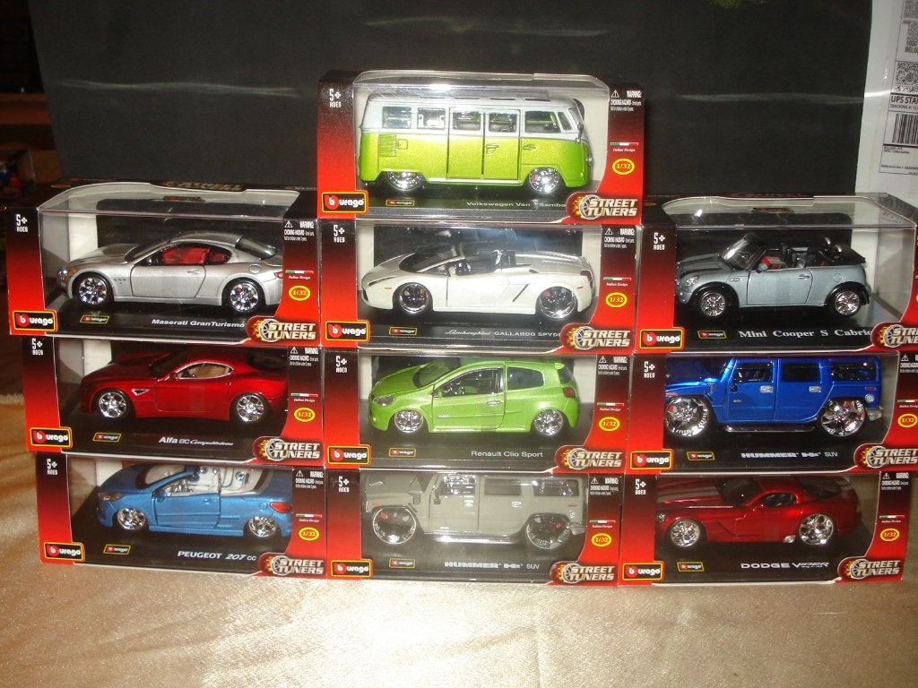 BURAGO Lot 1 de 10 Voitures "Street Tuners" Neuves en Boîtes, Hobby en Vrije tijd, Modelauto's | 1:32, Ophalen of Verzenden, Nieuw
