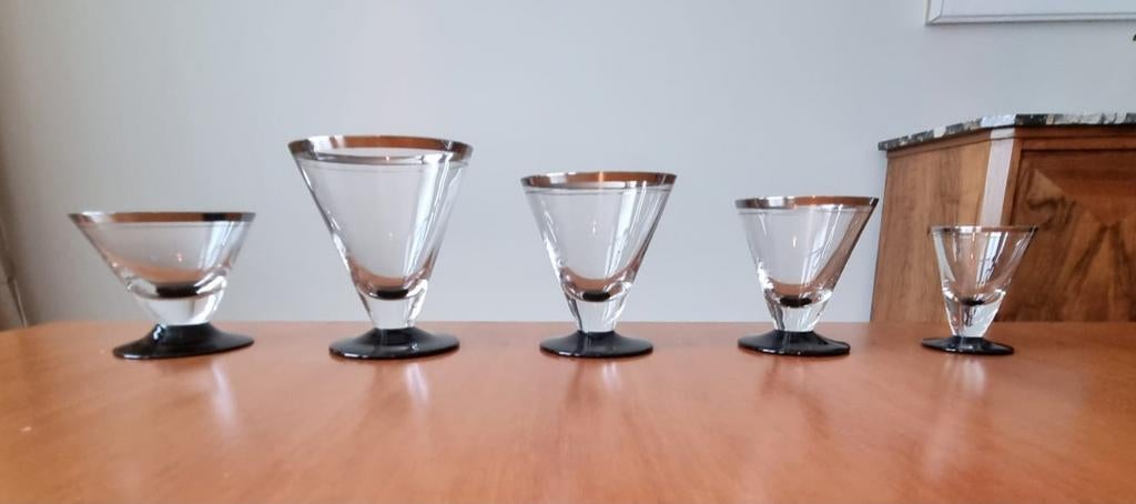 Service de 56 verres Art Déco (1920-1930), Enlèvement