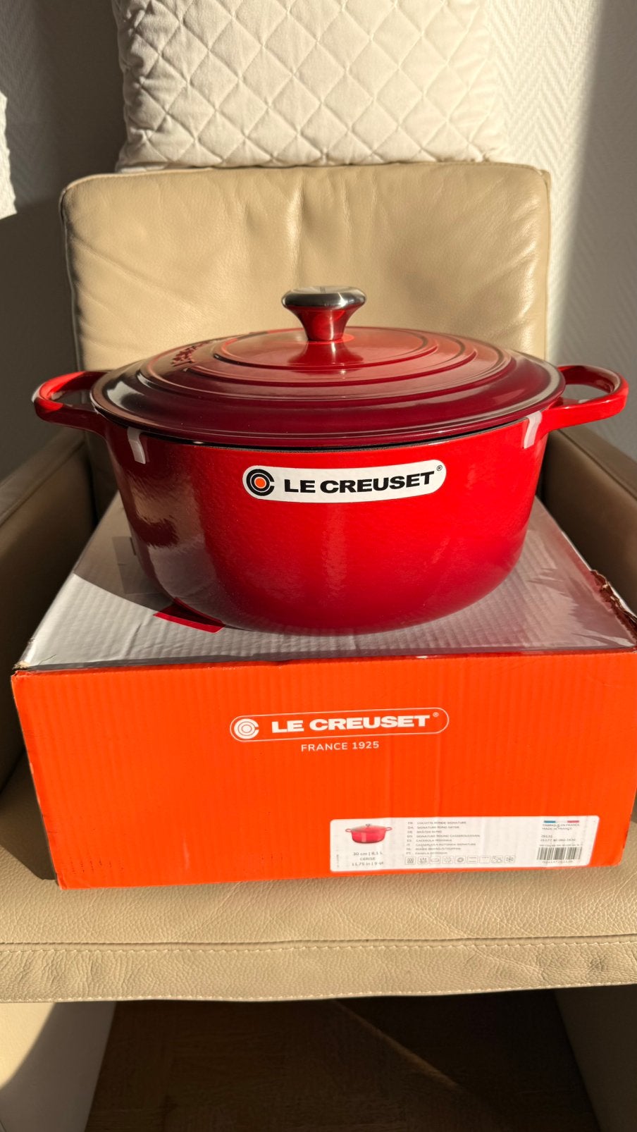 Creuset Neuf Neuf 30cm Cherry prijs 495€ in de winkel!, Ophalen, Geschikt voor inductie, Nieuw, Le Creuset