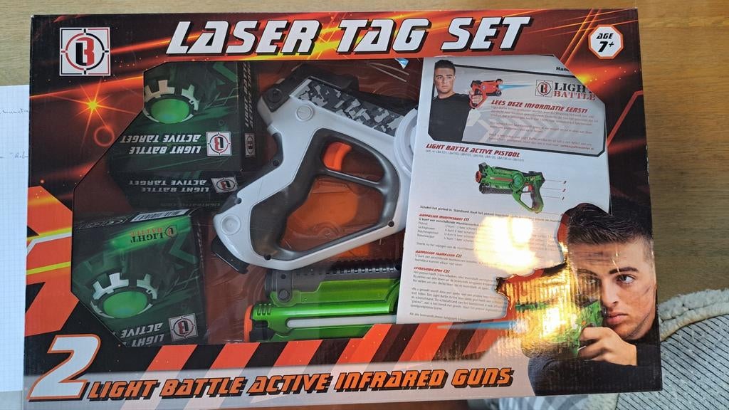 Laserpistolen x 4 stuks + 2 centrum's voor andere kogels of., Ophalen