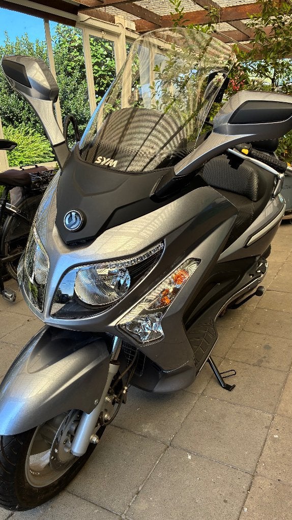 Scooter SYM 250 GTS evo, Vélos & Vélomoteurs, Scooters | SYM, Comme neuf, Enlèvement, Essence, 250 cm³