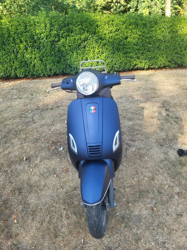 Brommer GTS Toscana retro dynamic+ bijhorende, Ophalen, 50 cc, Klasse B (45 km/u), Zo goed als nieuw