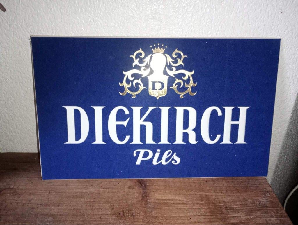 Brasserie bière ancienne pub Diekirch Pils cartonnée, Collections, Marques de bière, Comme neuf, Panneau, Plaque ou Plaquette publicitaire