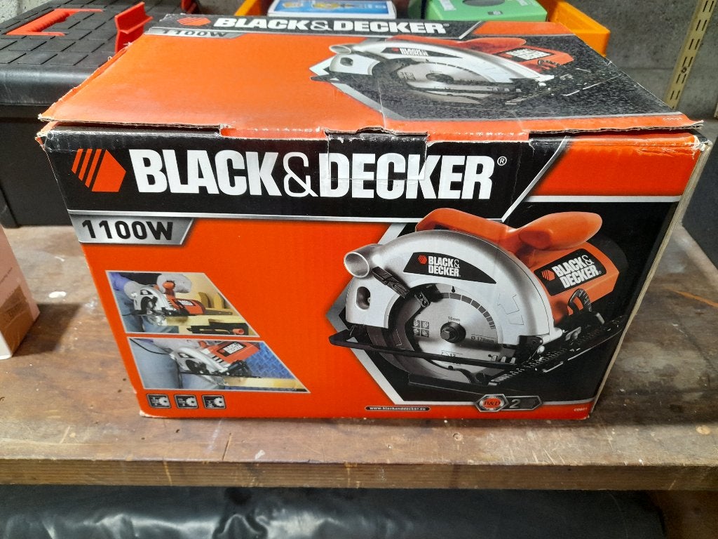 Scie circulaire - Black & Decker - CD601-QS, Bricolage & Construction, Outillage | Scies mécaniques, 600 à 1200 watts, 30 à 70 mm