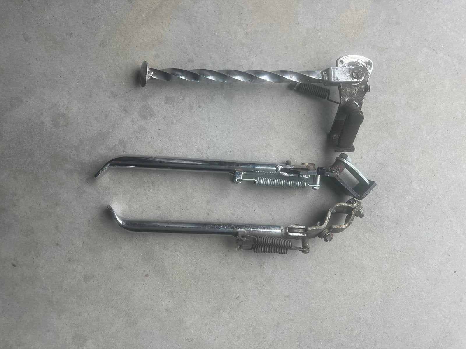 Bequille peugeot 103, Fietsen en Brommers, Brommers | Toebehoren, Ophalen, Zo goed als nieuw