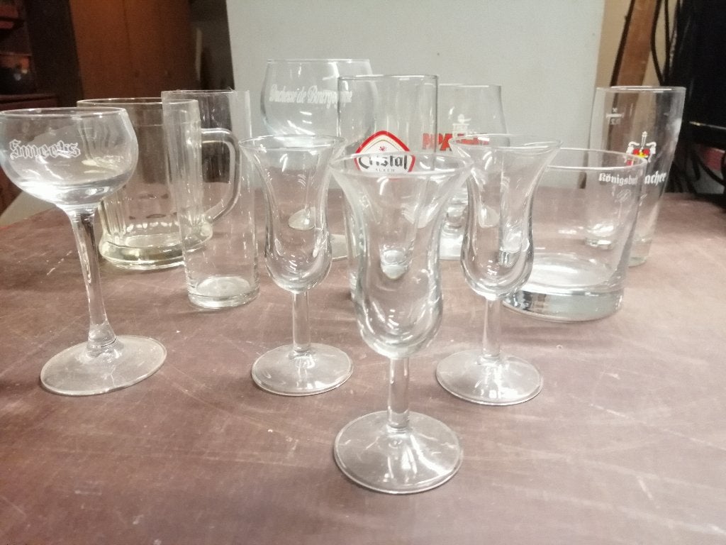 Verres divers, whisky, gin, bière, Enlèvement, Utilisé, Verre, Classique