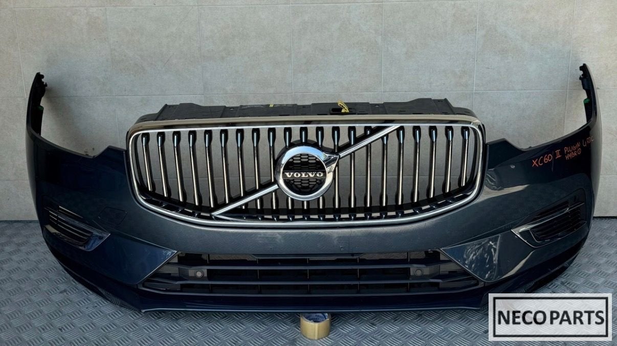 VOLVO XC60 II HYBRID VOORBUMPER ORIGINEEL ALLES LEVERBAAR!!, Gebruikt, -, Ophalen of Verzenden, Volvo
