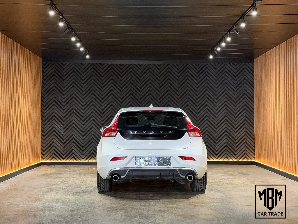 ✅Volvo V40 1.6 D2 GARANTIE Navi PDC CruiseControl 1.Eigenaar, Autos, Volvo, Interruption de démarrage, Euro 5, Entreprise, Boîte manuelle