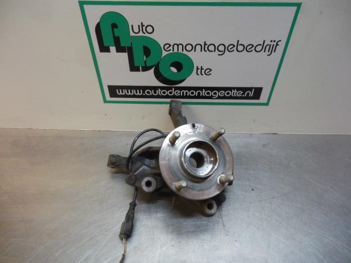 Fusee links-voor van een Ford Fiesta (Fiesta 08-), Gebruikt, -, -, Ophalen of Verzenden