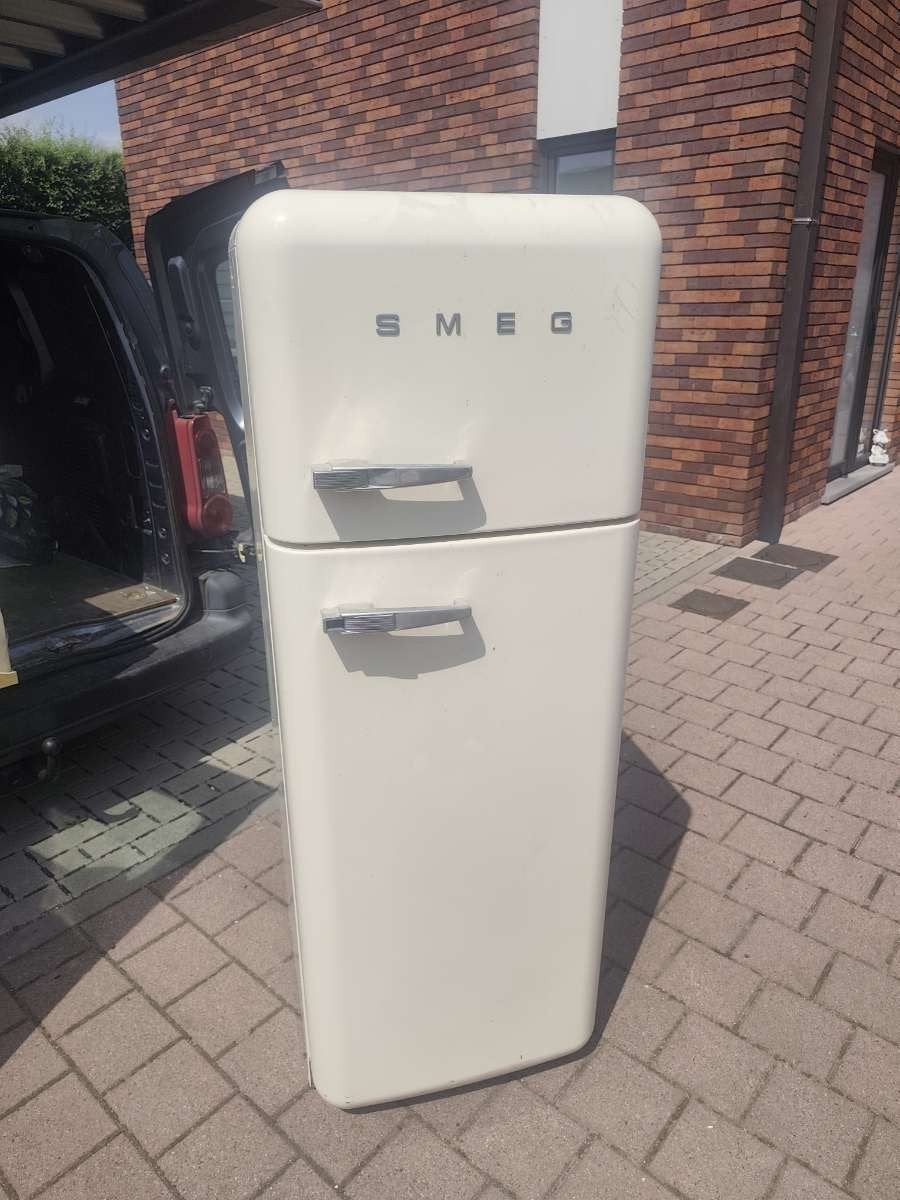Smeg frigo, Ophalen