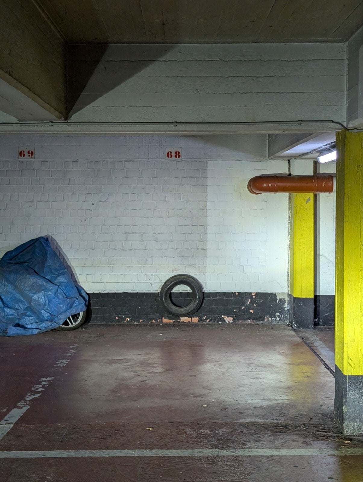 Overdekte autostaanplaats / Covered parking space, Antwerpen (stad)