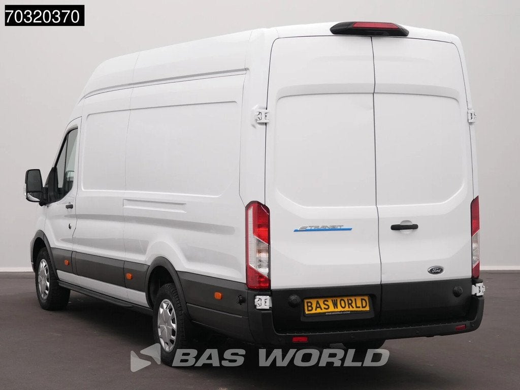 Ford e-Transit 184pk Elektrisch 68kWh 317km WLTP L4H3 Hoog D, Auto's, Bestelwagens en Lichte vracht, Automaat, Stof, Gebruikt