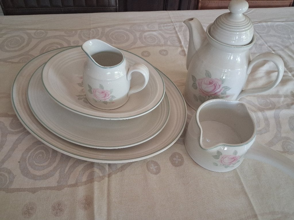 royal doulton: dienborden, koffie-, melk- en sauskan, Gebruikt, Overige merken, Keramiek, Vintage