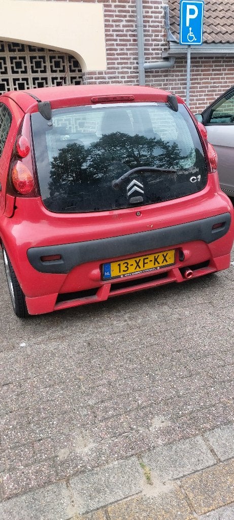 citroen c1 rood 2007, Auto's, Voorwielaandrijving, C1, 5 zetels, Grijs