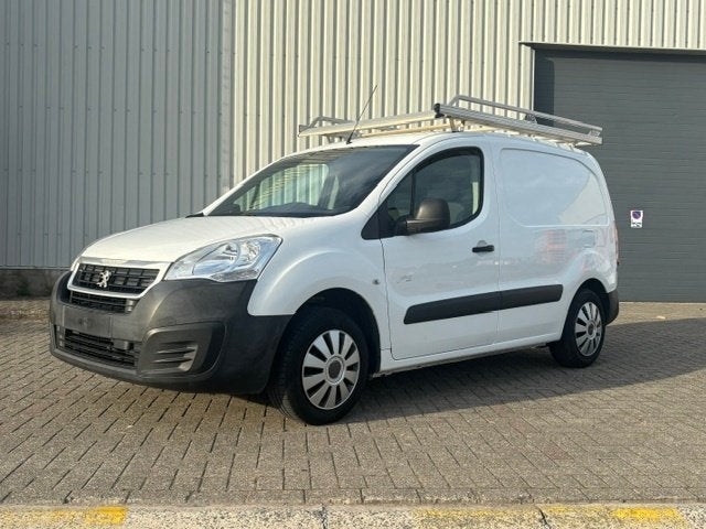 Peugeot Partner * 1.6 Hdi * 100pk Euro 6b, Auto's, Stof, Wit, 5 deurs, 1598 cc
