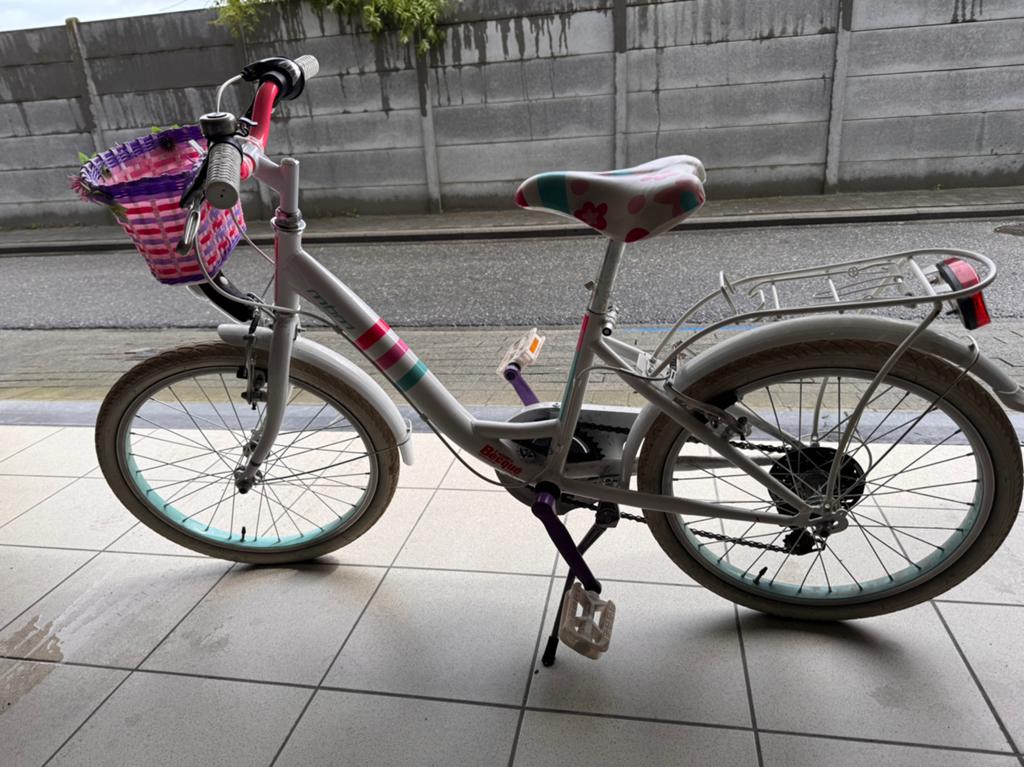 MBM « Fleur » meisjes fiets 20 inch, Vélos & Vélomoteurs, Vitesses, Frein sur jante, Comme neuf, 20 pouces