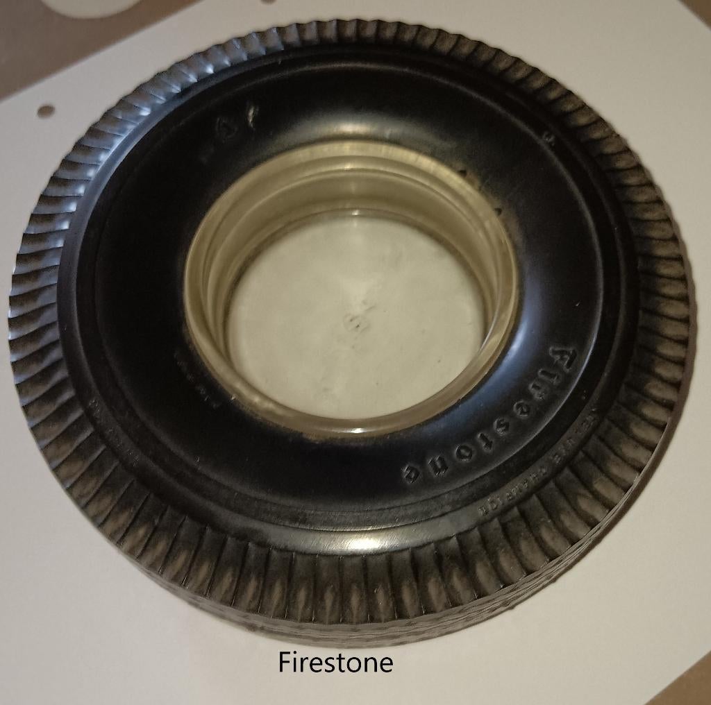 asbak in band firestone, Verzamelen, Ophalen of Verzenden, Zo goed als nieuw, Asbak