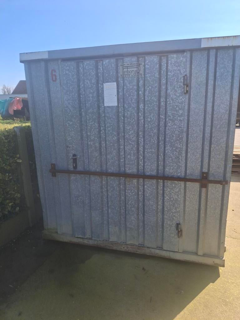 Werfcontainer, Zakelijke goederen, Ophalen