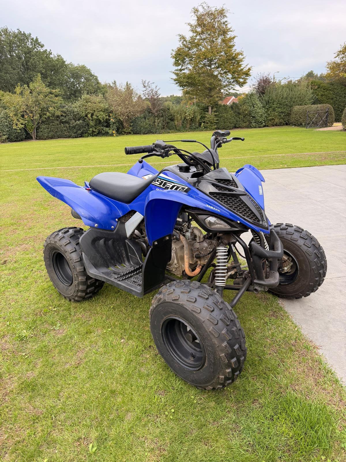 Yamaha raptor 90CC, Motos