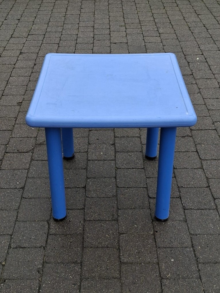 kindertafel, Enlèvement, Utilisé