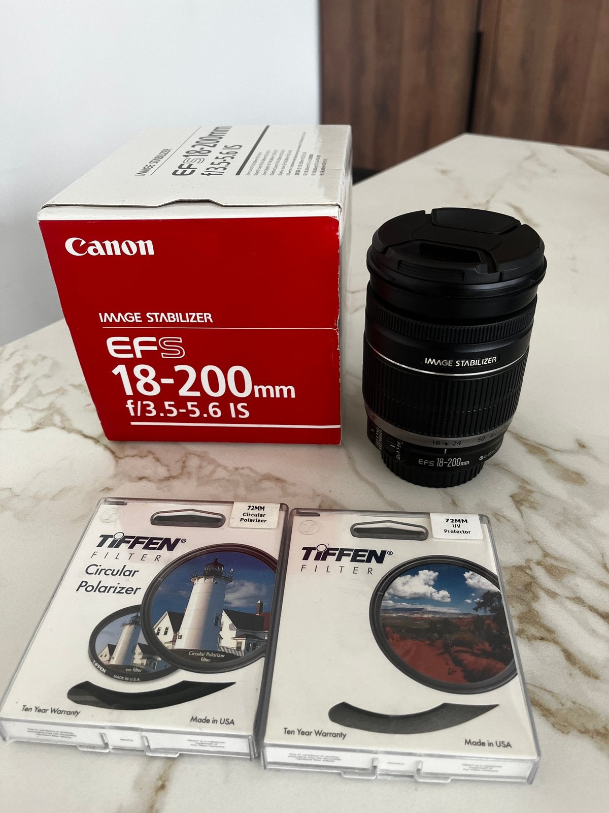Canon EF-S 18-200mm lens + UV + polarizer, TV, Hi-fi & Vidéo, Lentille standard, Comme neuf, Autofocus, Canon EF