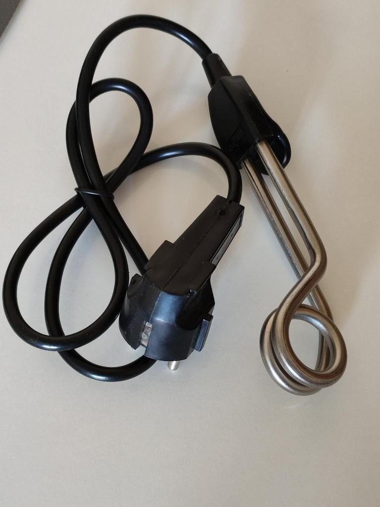 Chauffe eau de voyage, Electroménager, Comme neuf