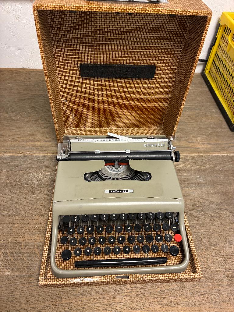 Machine à écrire, Enlèvement ou Envoi, Utilisé