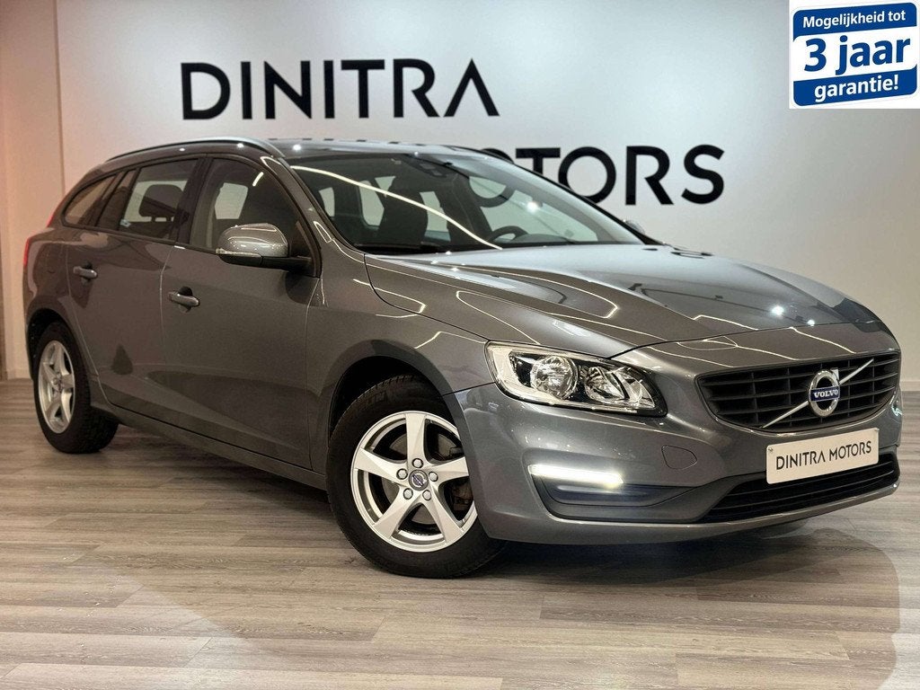 Volvo V60 2.0 D2 Momentum - Navi/Cruise/*Topstaat!, Auto's, Stof, Gebruikt, 1969 cc, 120 pk