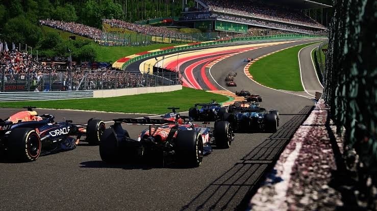 Spa F1 2 tickets qualifying tribune 17-27