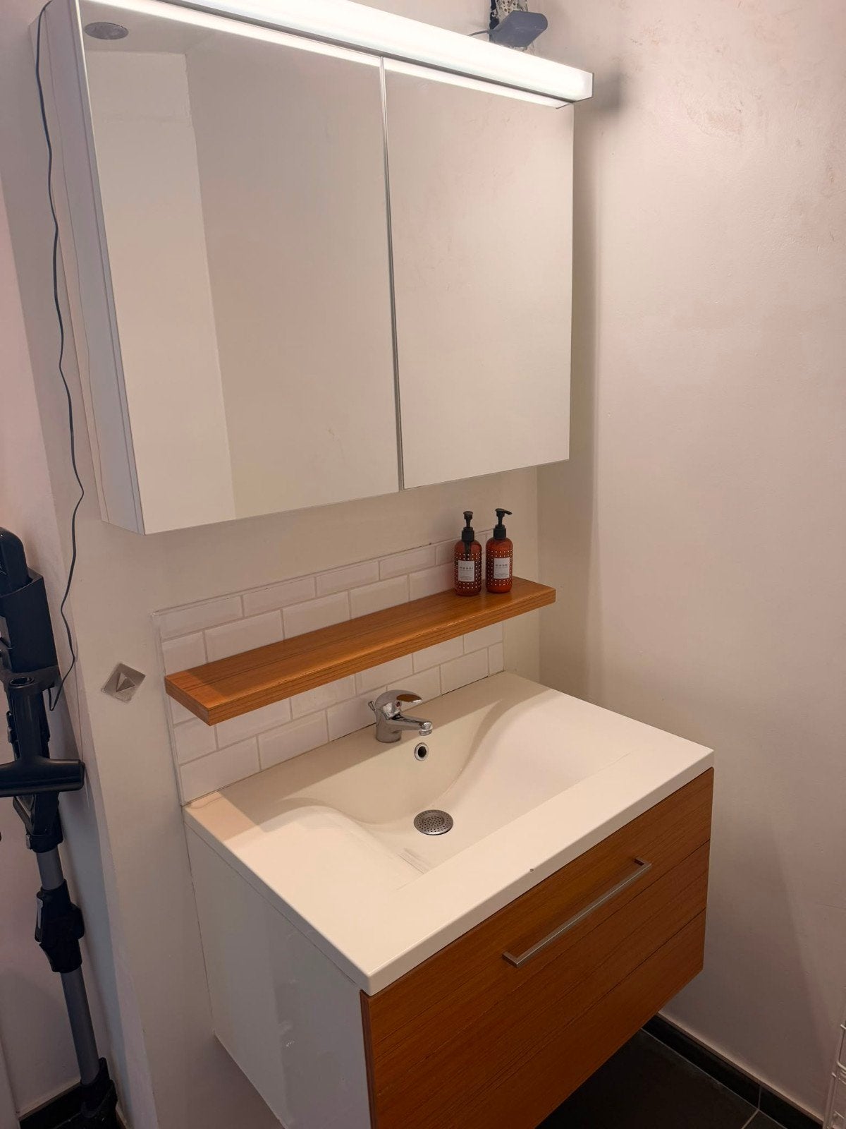badkamermeubel met spiegelkast, Huis en Inrichting, Badkamer | Badkamermeubels, Ophalen, Gebruikt, Spiegelkast